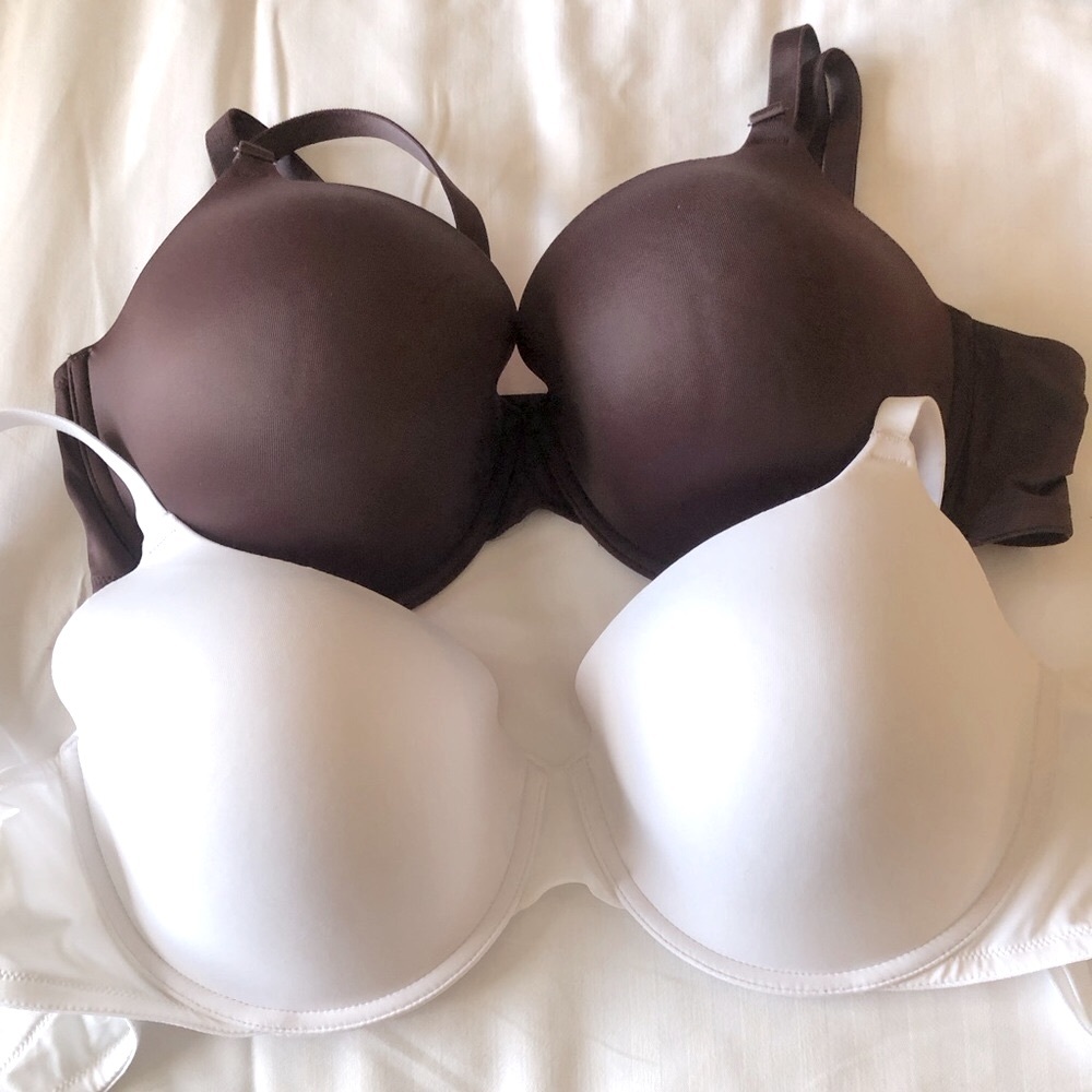 LOT OF2 Victoria's Secret Pink WearEverywhere T-shirt LightlyLined Underwire Bra